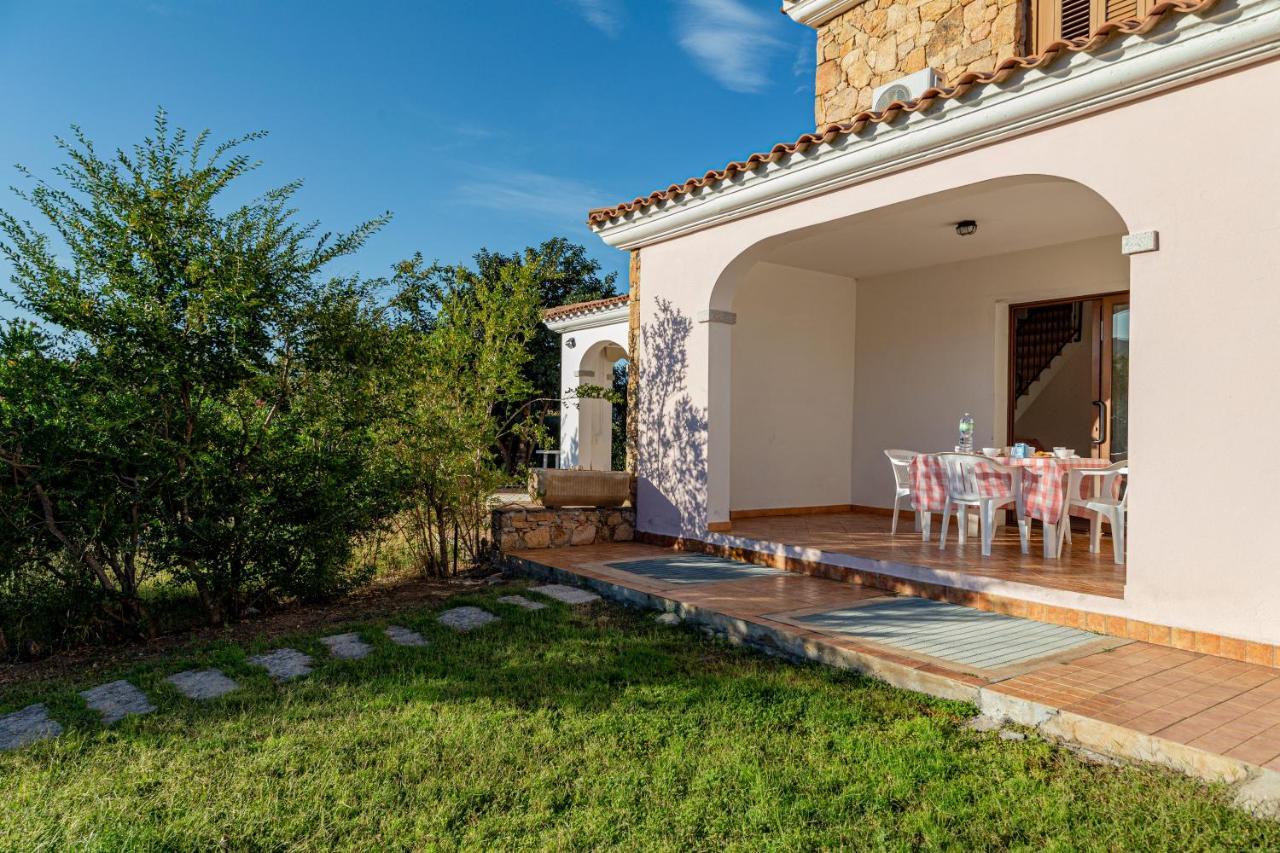 Appartamento Sette Posti Vicino Al Centro Di San Teodoro San Teodoro  Luaran gambar