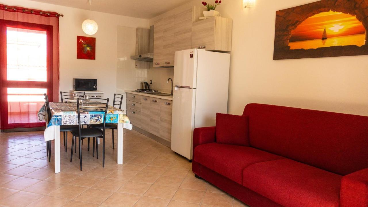 Appartamento Sette Posti Vicino Al Centro Di San Teodoro San Teodoro  Luaran gambar